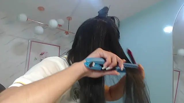 Snapshot of victoria_hernandez_t_ chatting on July 7, 1:15 pm victoria hernandez t online show from July 7, 1:15 pm