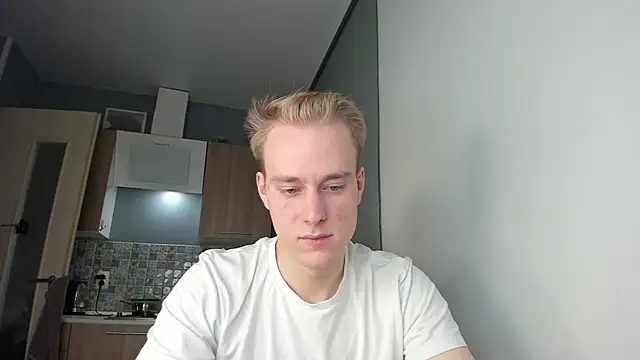 Snapshot of Kevin_Young_Cat chatting on October 5, 3:43 pm Kevin Young Cat online show from October 5, 3:43 pm