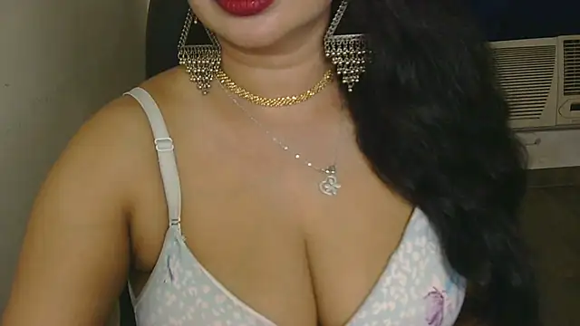 Snapshot of QUEEN_SAKHI- chatting on September 19, 9:37 pm QUEEN SAKHI- online show from September 19, 9:37 pm