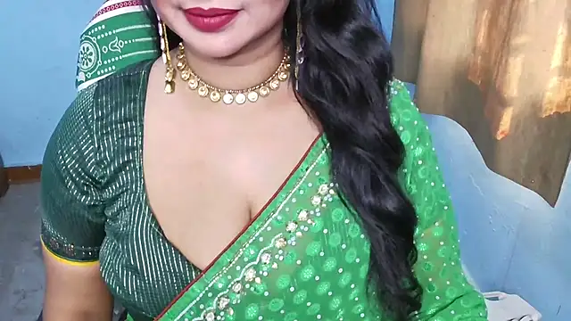 QUEEN SAKHI- online show from February 5, 7:46 am