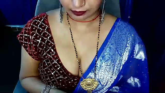 QUEEN SAKHI- online show from May 22, 1:35 am