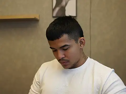 Thiago Valente online show from March 31, 1:33 pm