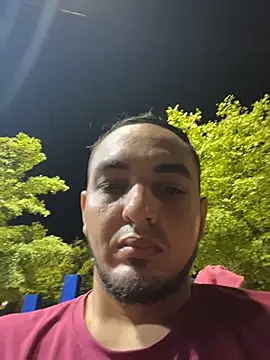 Snapshot of Alejand276765 chatting on October 9, 12:52 am Alejand276765 online show from October 9, 12:52 am