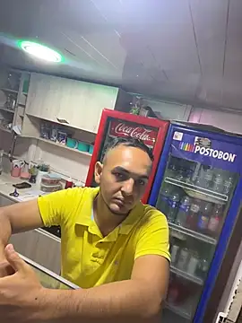 Snapshot of Alejand276765 chatting on October 13, 11:05 pm Alejand276765 online show from October 13, 11:05 pm