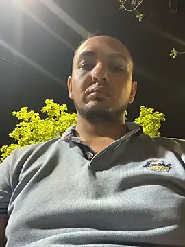 Snapshot of Alejand276765 chatting on October 24, 12:41 am Alejand276765 online show from October 24, 12:41 am