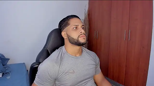 Pier Simons online show from April 16, 11:33 am