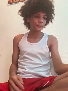 Snapshot of Max_Rain chatting on June 11, 3:21 pm Max Rain online show from June 11, 3:21 pm