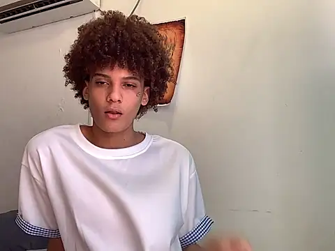 Snapshot of Max_Rain chatting on July 1, 7:02 pm Max Rain online show from July 1, 7:02 pm