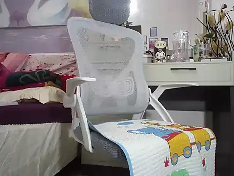 lyly asian online show from November 8, 12:33 am