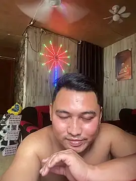 Snapshot of BicuriousExploer chatting on November 9, 1:26 am BicuriousExploer online show from November 9, 1:26 am