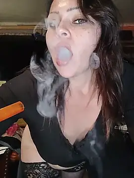 Snapshot of Britania666 chatting on March 3, 6:52 am Britania666 online show from March 3, 6:52 am