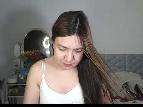 stellahugeX online show from November 28, 8:44 pm