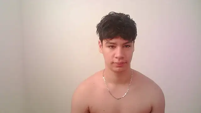Snapshot of zeus_181 chatting on April 29, 4:11 pm zeus 181 online show from April 29, 4:11 pm