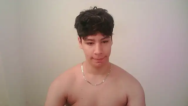 Snapshot of zeus_181 chatting on May 2, 12:21 pm zeus 181 online show from May 2, 12:21 pm
