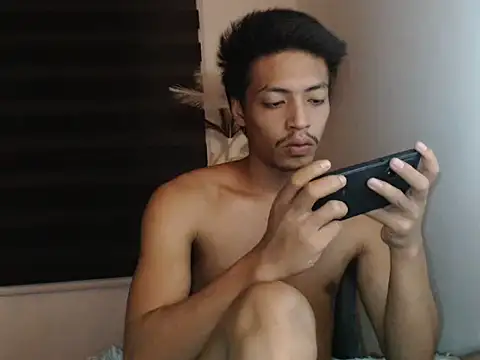 Snapshot of trans_69_ chatting on October 3, 7:00 pm trans 69 online show from October 3, 7:00 pm