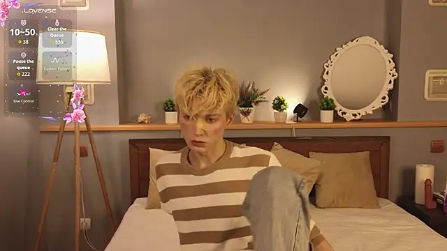 fiachand online show from September 11, 10:43 pm