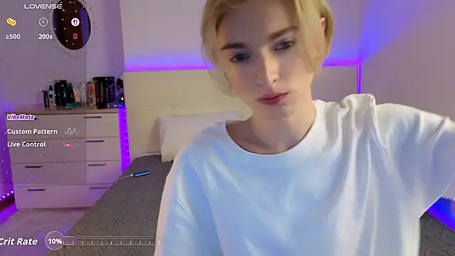 fiachand online show from March 3, 9:10 pm