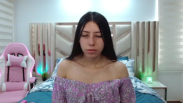 violett star1 online show from December 22, 2:14 pm