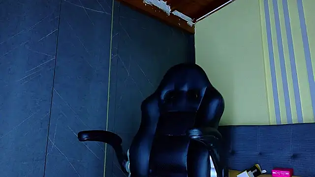 ALANNFERRER online show from April 12, 10:20 am