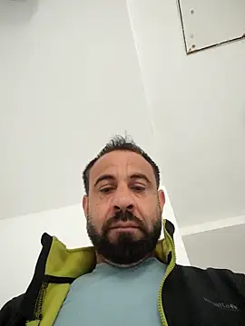 Snapshot of mykelem chatting on May 17, 9:38 am mykelem online show from May 17, 9:38 am