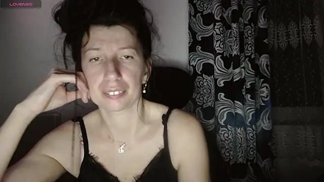 RosieHayes online show from November 26, 9:16 pm