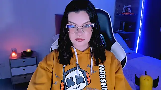 OphelianaRose33 online show from September 23, 10:13 pm