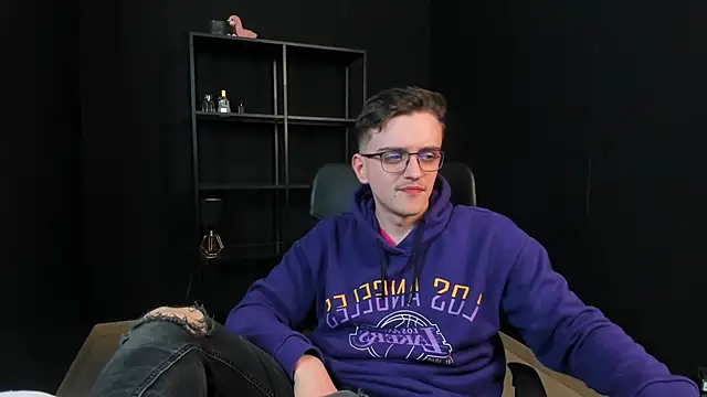 FelixStarkk online show from April 30, 4:46 pm