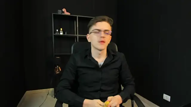 FelixStarkk online show from May 1, 4:50 am