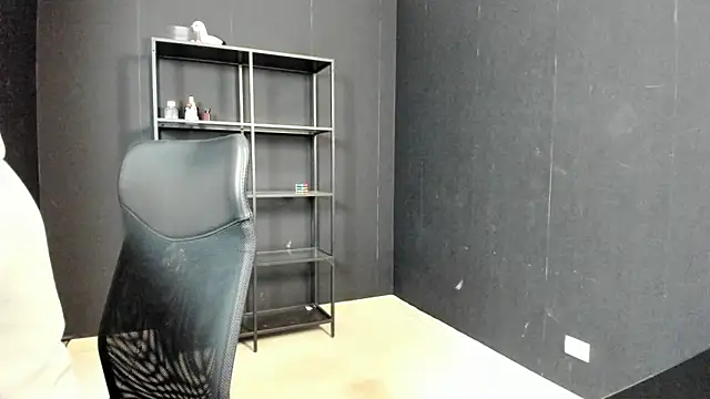 FelixStarkk online show from May 2, 4:50 am