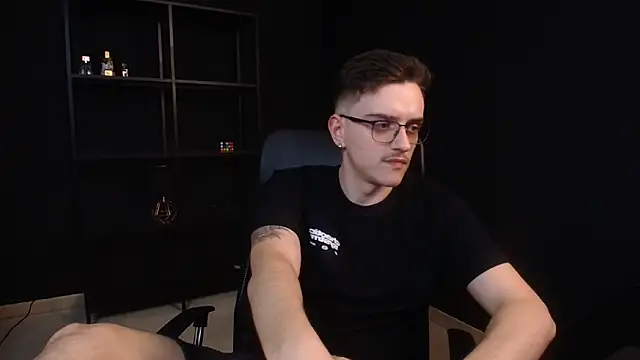 FelixStarkk online show from May 15, 5:31 pm