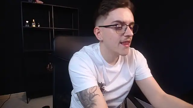 FelixStarkk online show from May 16, 10:36 am
