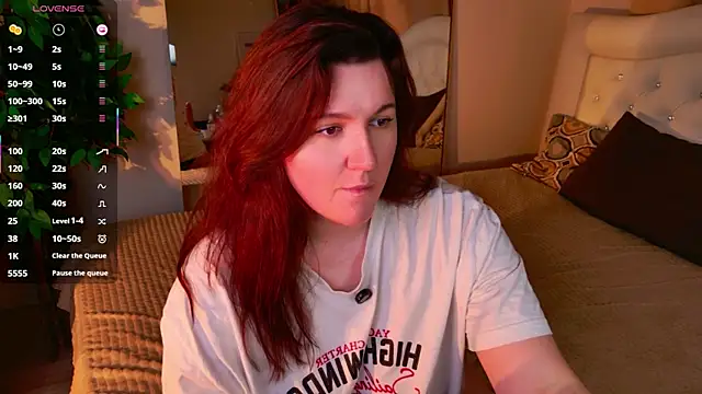 Snapshot of love_me__tonight_ chatting on May 4, 3:57 am love me tonight online show from May 4, 3:57 am