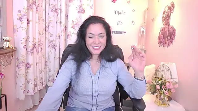 MyLovOne online show from April 29, 5:30 pm
