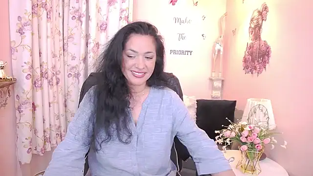 MyLovOne online show from May 12, 12:35 pm