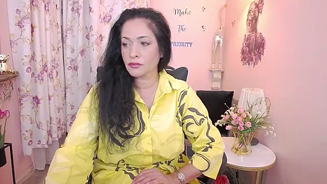 MyLovOne online show from June 16, 10:40 am