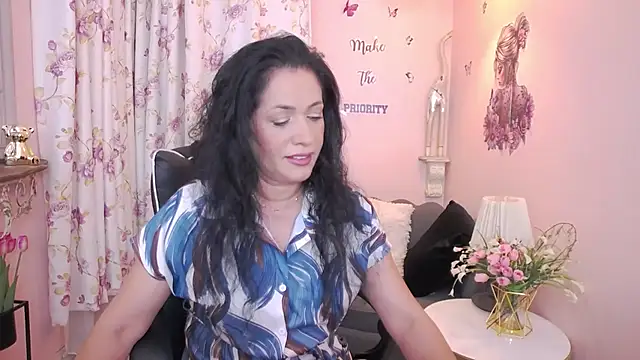 MyLovOne online show from July 4, 11:16 am