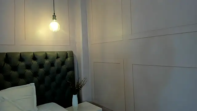 luna hot ass online show from March 21, 10:35 pm