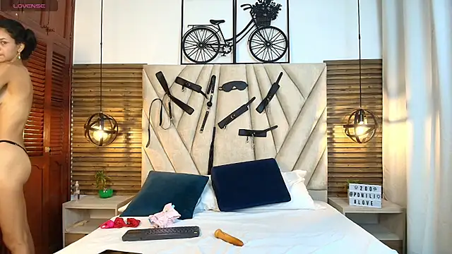 Cinthiabaker online show from November 8, 11:32 am