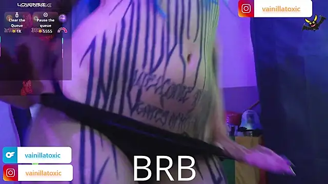 vainilla doll online show from March 1, 2:02 am