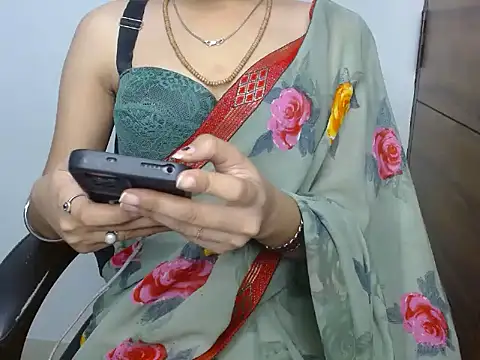 Snapshot of Urlove_lily chatting on December 3, 3:32 pm Urlove lily online show from December 3, 3:32 pm