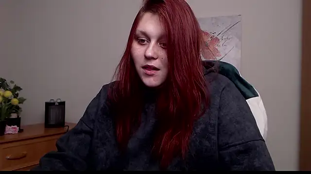 Alisawoods  online show from March 12, 1:28 pm