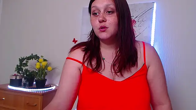 Alisawoods  online show from May 28, 12:24 pm