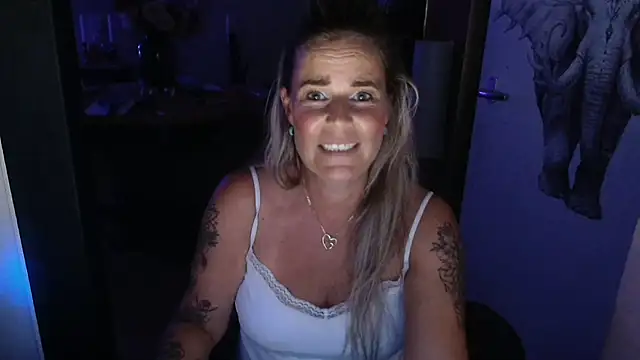 Mrs-Aurora online show from July 5, 10:28 pm