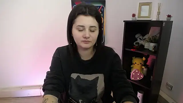 Snapshot of Katrin_kiss_ chatting on October 28, 1:47 pm Katrin kiss online show from October 28, 1:47 pm