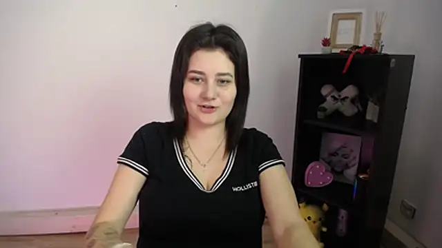 Snapshot of Katrin_kiss_ chatting on November 24, 1:33 pm Katrin kiss online show from November 24, 1:33 pm