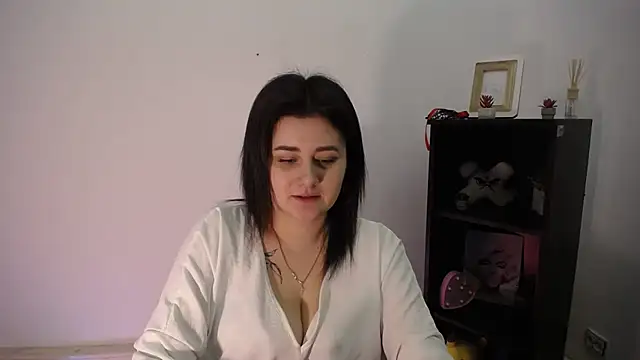 Snapshot of Katrin_kiss_ chatting on December 16, 11:48 am Katrin kiss online show from December 16, 11:48 am