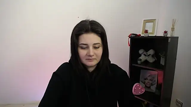 Snapshot of Katrin_kiss_ chatting on January 6, 3:05 pm Katrin kiss online show from January 6, 3:05 pm