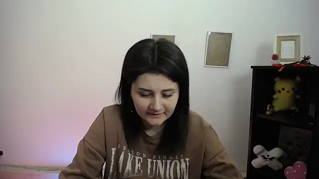 Snapshot of Katrin_kiss_ chatting on March 6, 1:07 pm Katrin kiss online show from March 6, 1:07 pm