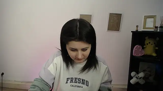 Snapshot of Katrin_kiss_ chatting on March 25, 1:06 pm Katrin kiss online show from March 25, 1:06 pm
