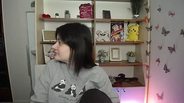 Snapshot of Katrin_kiss_ chatting on April 21, 12:22 pm Katrin kiss online show from April 21, 12:22 pm